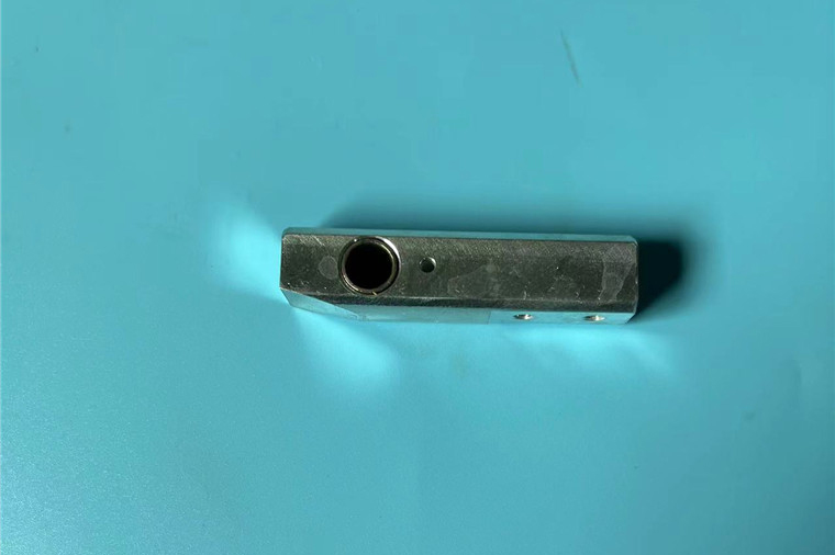 21G-500-046X